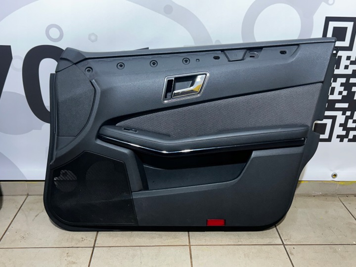 MERCEDES E KLASA W212 bok pravý předek přední EUROPA