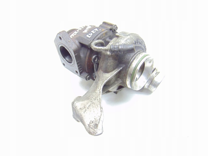 turbo TURBO BMW F20 F30 E90 F10 2.0d N47D20C 8517452