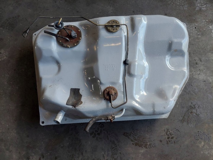 rezervoar spremnik goriva rezervoar + pumpa metalni TOYOTA COROLLA E11 LIFT