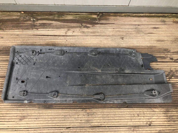 copertura GREMBIALINA Protezione Sottoscocca VW SKODA 1K0825211E