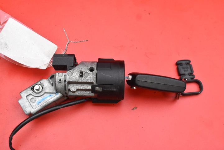 ignition key lock cylinder N0502455 CITROEN C4 1 and 1.6 16V 109 KM 04-08