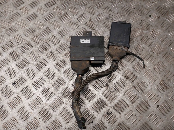 Unité de contrôle EMULATOR Du gaz/du liquide FIAT PANDA II 1.2 8V 10R-0259396 4822519