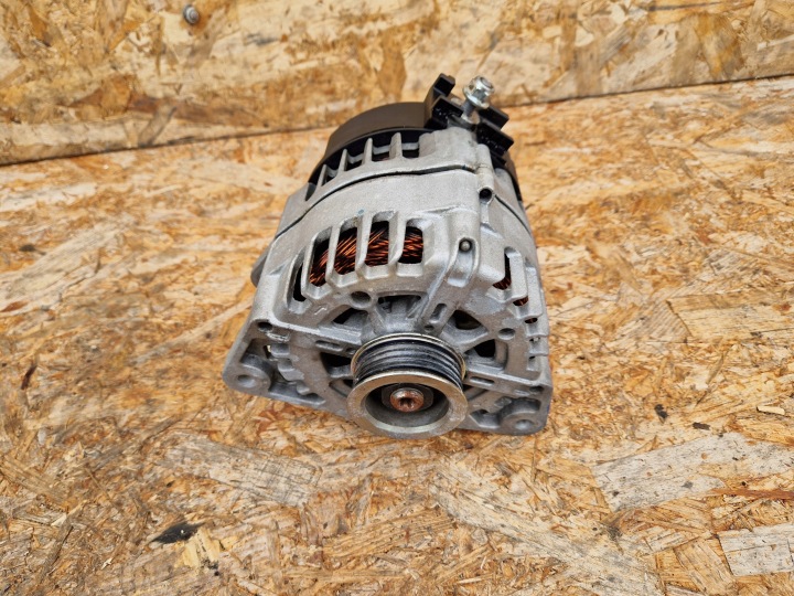 Alternateur MERCEDES W213 W205 W117 W177 2.0CDI A0009063903