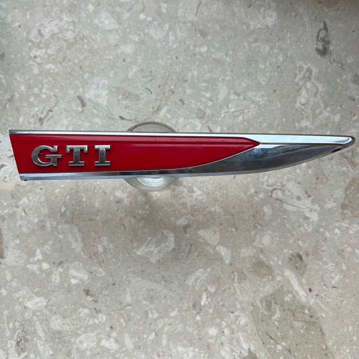 VW GTI Logo, Droite Aile 2G0853688