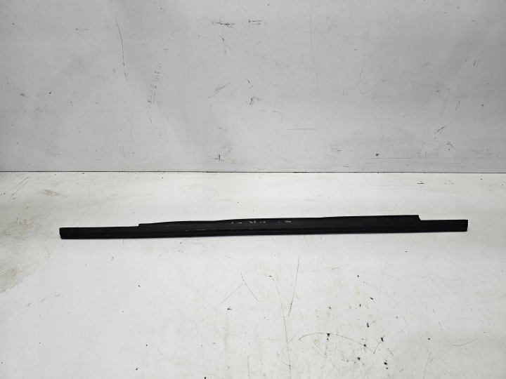 moulding door left rear part MAT AUDI Q5 8R 8R0839477D