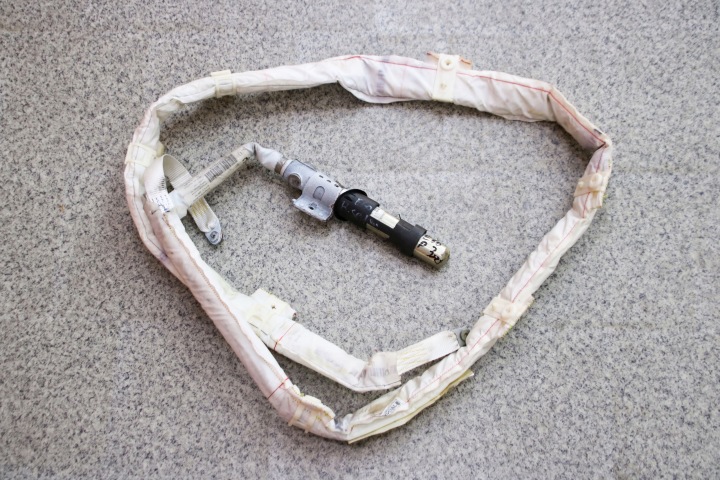 BMW E60 Airbag Airbag toit rideau POWIETRZNA Droit