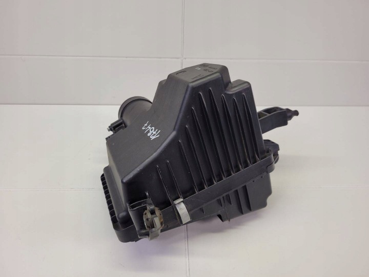 cover of a filter, air Nissan X-Trail T32 2018 NISSAN4BA20