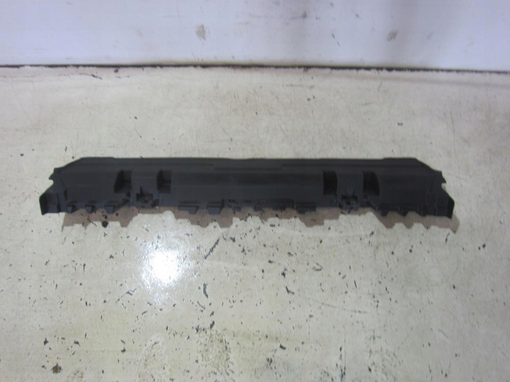 BMW X1 F48 F45 držák podlahy kufru úchyt 51477425354 7425354