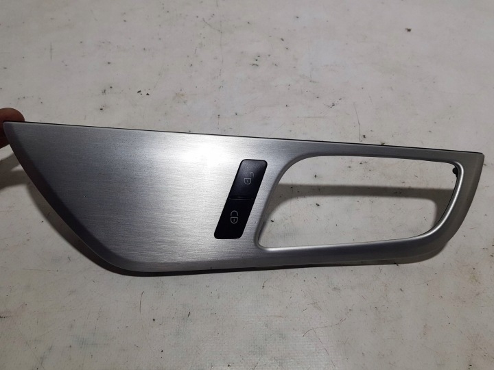 moulding DEKOR door right right BOCZKA MERCEDES SLK R172