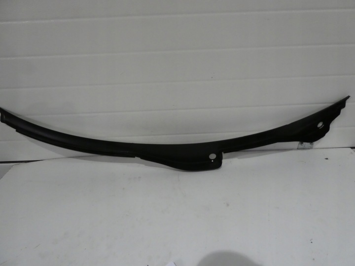 szelvedo alsokeret PLASTIKOWE AUDI A4 B8 A5 LIFT 8K1819403