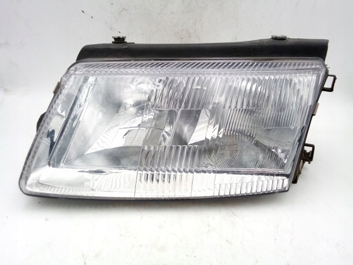 VW Passat B5 Licht links vorne vorne 20-5080B