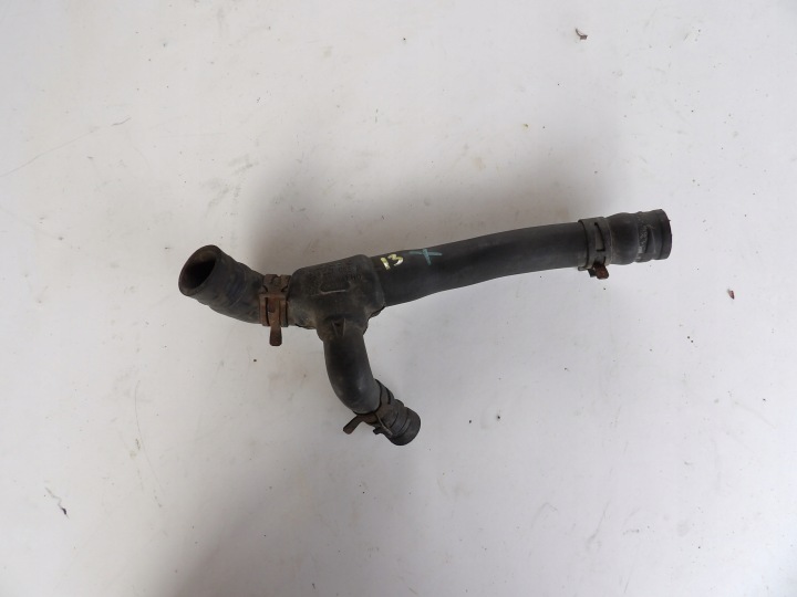 AUDI VW 1.9 TDI hose of water
