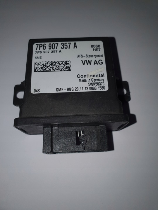 VW AUDI SEAT SKODA control unit of the lights 7P6907357A