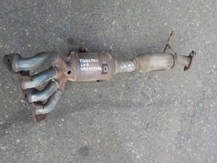 Abgaskrümmer Auspuffkrümmer katalizator ford focus mk2 2,0 16v