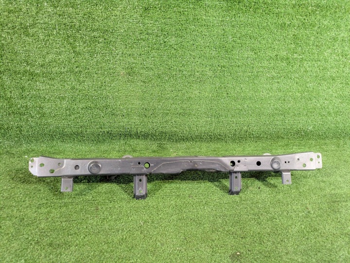 Schlossträger vorne oben NISSAN JUKE F15 LIFT 14- NR.562