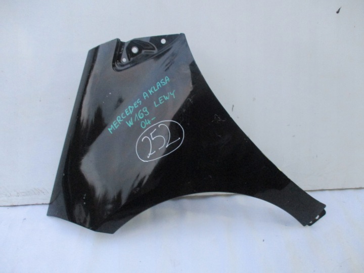 fender left front front Mercedes A-Klasa W169 04r