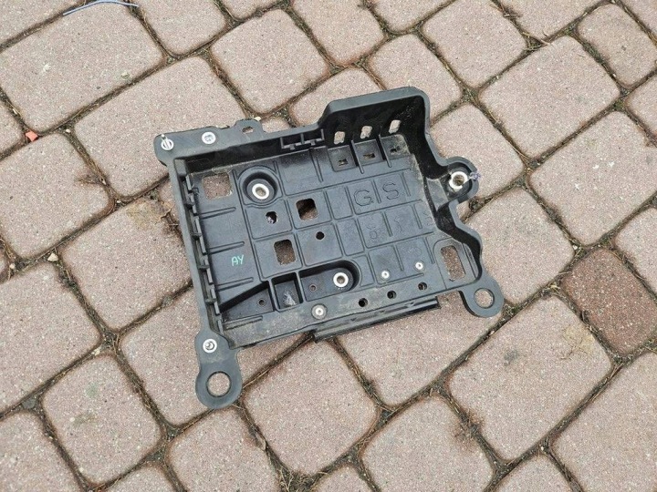 držák akumulátoru obal - posiada pekniecie Toyota Aygo X 74411-0D020