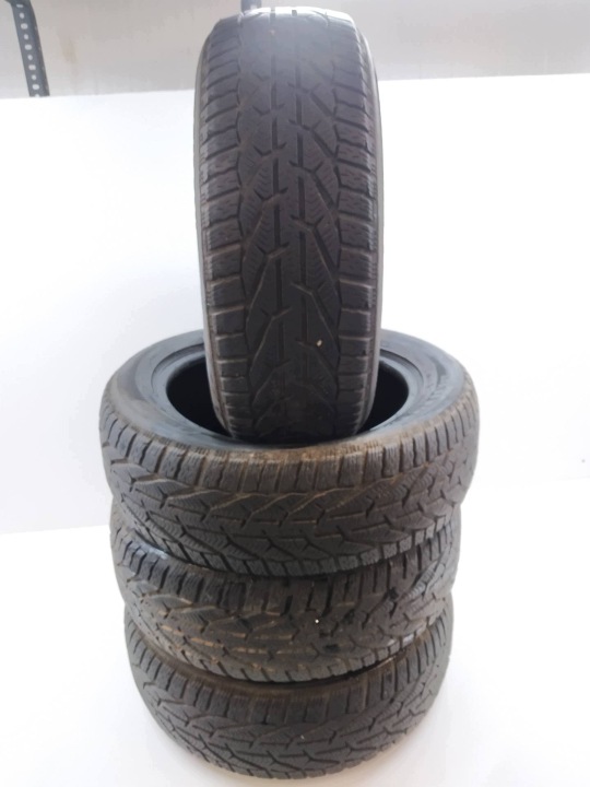 4x guma ZIMOWA KORMORAN SNOW 205/55R16 (3121) 6.56 6.75 6.95 (3721) 6.41