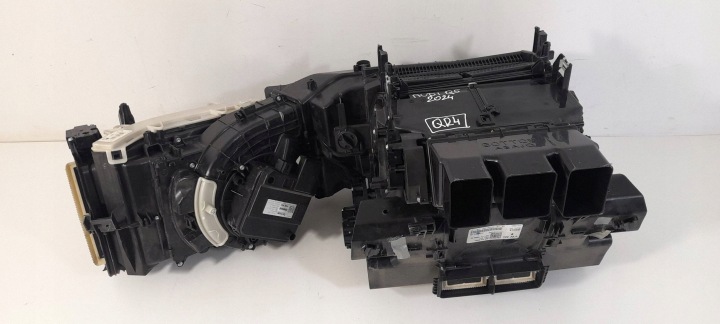 Audi Q5 80A SQ5 FY 2024r heater complete 80B816005BJ (QR4)