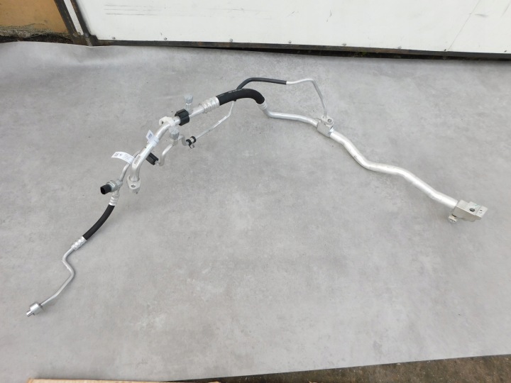 BMW X1 U11 originál trubka rurki hadice klimatizaci 5A27127