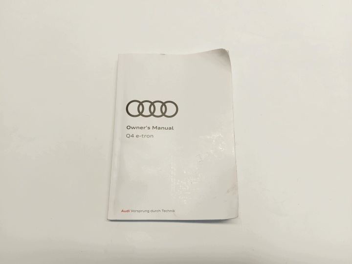 Audi Q4 89A 45 E-TRON , SUV, 2023 KSIAZKA SERWISOWA 89A012720