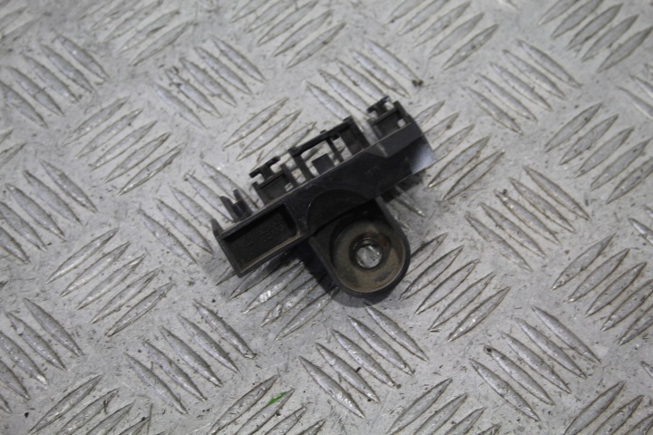 Tartók jobb far TOYOTA AURIS II 2 52562-02190