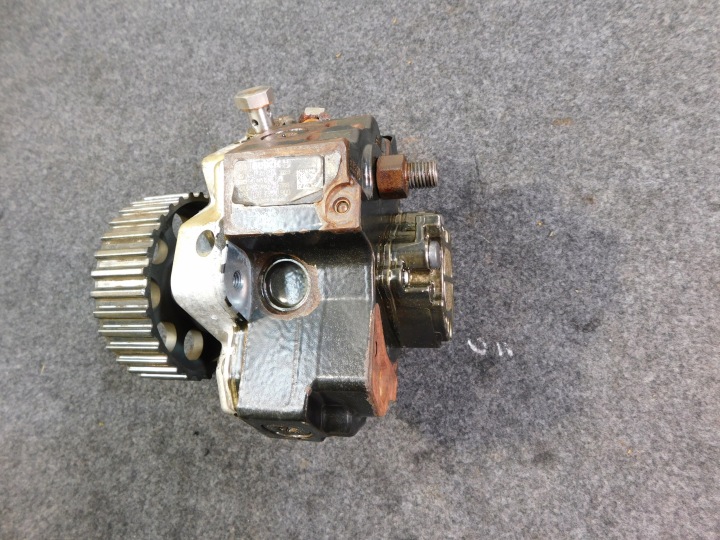 VW Crafter 2.5 TDI injection pump fuel Idealna small Przebieg
