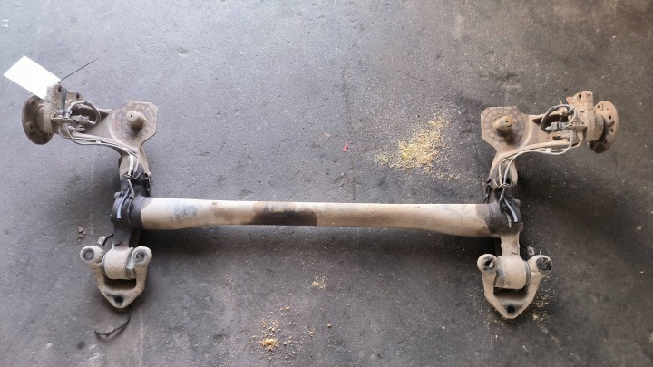 Renfort pare choc / Essieu arrière OPEL ZAFIRA B