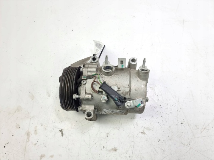 compressor of the air conditioning 9827596080 OPEL CORSA F