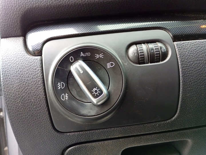 VW Golf VI 6 09-12 WLACZNIK távirányító PANEL Fények