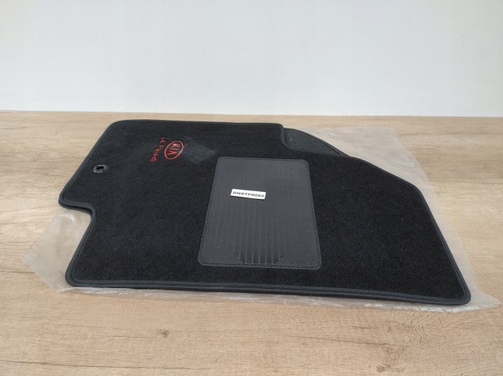 KOMPLET DYWANIKOW WELUROWYCH KIA SOUL neu ORG