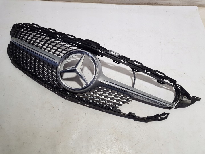 MERCEDES W205 Grill Grill Grill des Kühlers EMBLEMAT