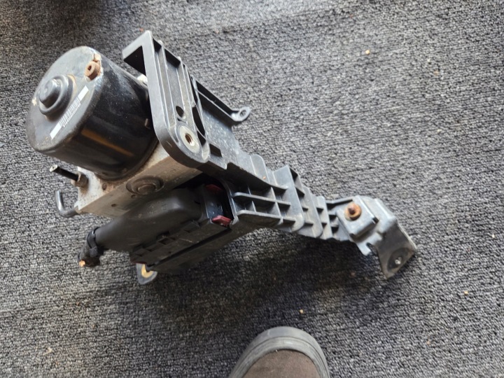 Servo frein ABS OPEL ZAFIRA B 13246540