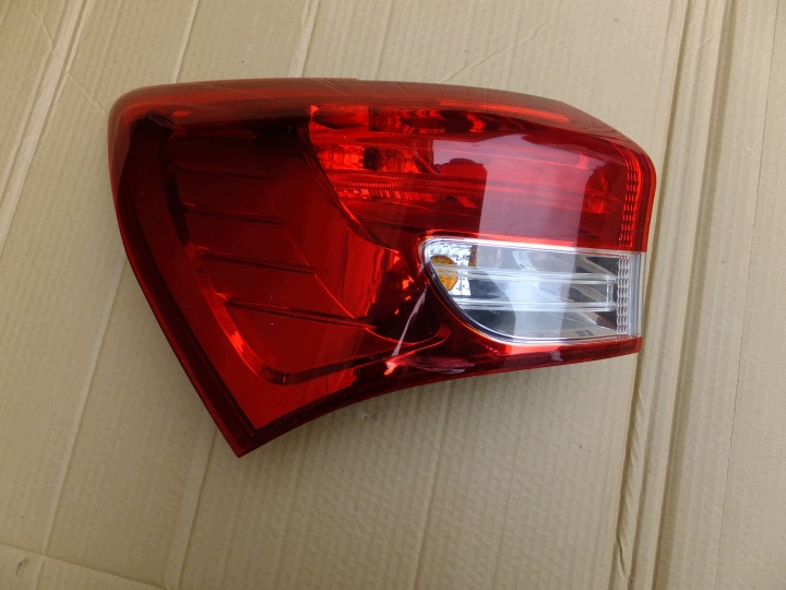 světlo levý záď hyundai ix20 2014r EUROPA