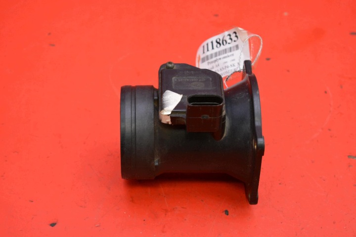 Débimètre 06B133835E AUDI A4 B5 1.6 8V 101 KM 94-99