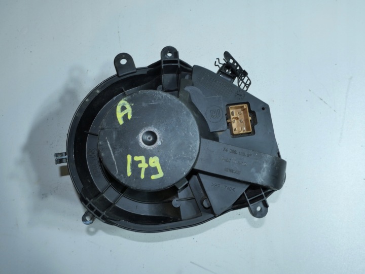 VW PASSAT B5 fan of the heating heating 8D1820021