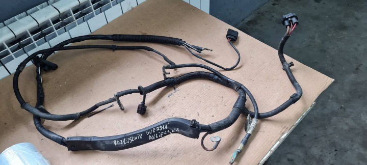 Q5 8R LIFT prijenos instalacija MASOWY ROZRUSZNIKA 2.0 TDI 8R0971228T