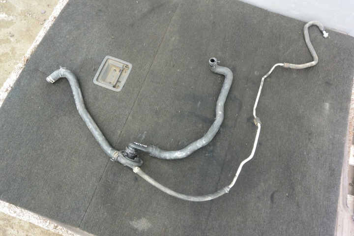 TUBO FLESSIBILE TUBAZIONE D’ACQUA OM651 2.2 CDI MERCEDES W204 W212