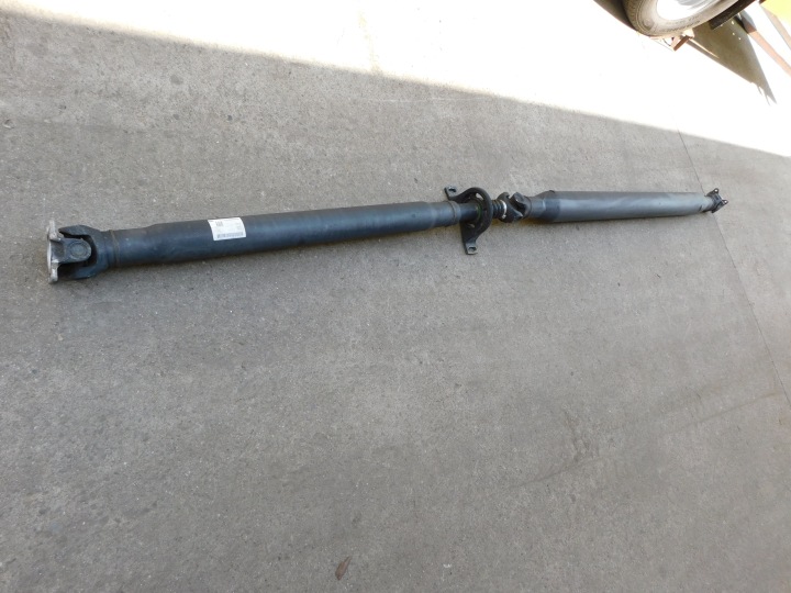Mercedes Sprinter 906 VW Crafter Arbre moteur pedny napedowy A9064100806 sredni