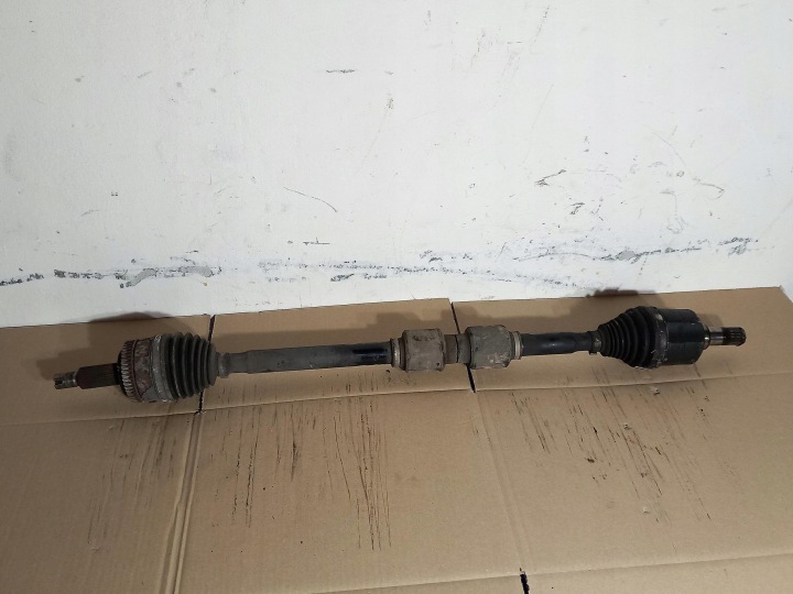 semi-axis long right front KIA SPORTAGE III 1.7 CRDi 2Y930R 10-15 MANUAL