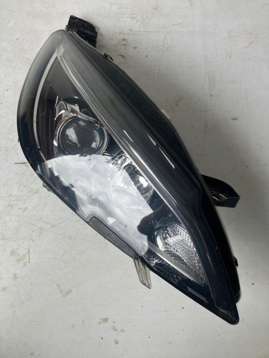 light right front PEUGEOT 308 T9 LIFT lens LED 9816990580 complete