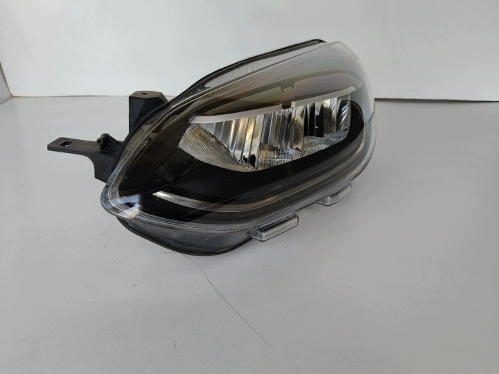 light left REFLEKTOR FORD FIESTA MK8 21- LIFT LED