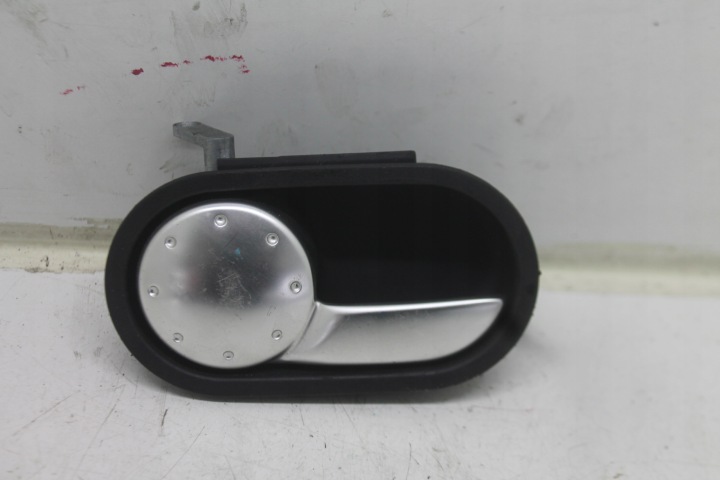 kilincs bentik ajtó bal eleje 8N0837019 AUDI TT 8N 98-06