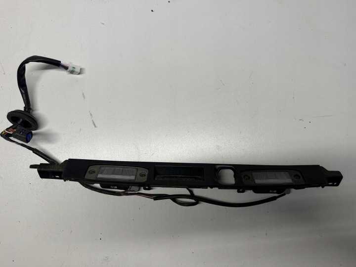 BLENADA unter KAMERE Dioden REJESTRACJI HYUNDAI KONA 37312-J9100 2018