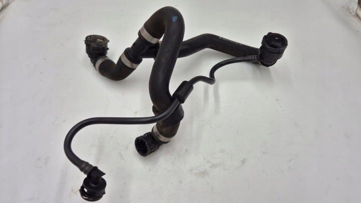 tubo flessibile Tubazione radiatore d’acqua 2055015300 2055014900 MERCEDES W205 2.2 CDI
