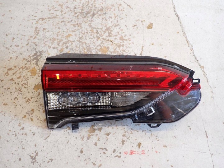 Licht heck hinten links TOYOTA RAV4 V 2019- 81590-42062
