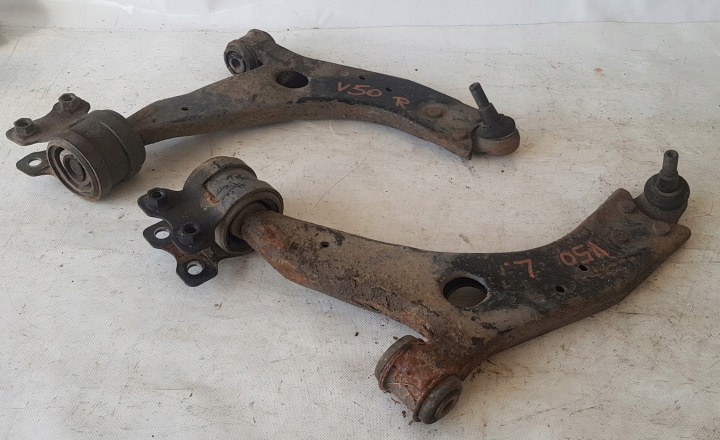 Querlenker vorne rechts VOLVO V50 S40 II C30