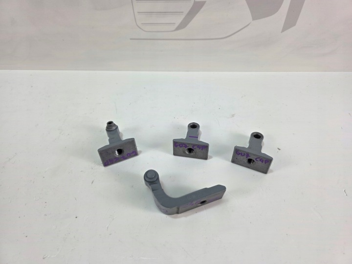 zsanér ajtó jobb BMW X7 G07 LCI 7333094 7333060 7333062 C4P
