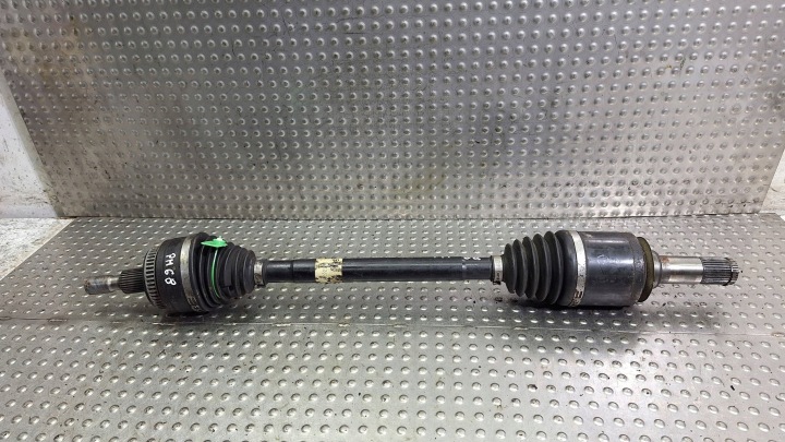 Semiasse sinistra Anteriore 0501006511 MERCEDES W163 2.7CDI