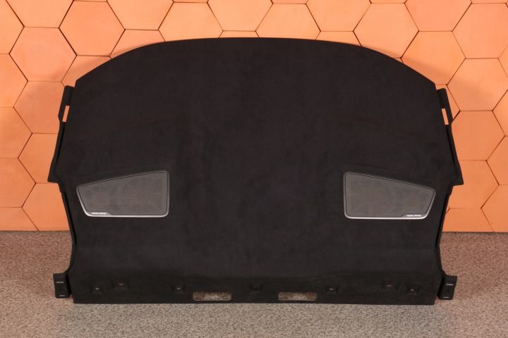 BMW 8 G15 M8 F92 rear plato ALCANTARA HARMAN KARDON 8079851